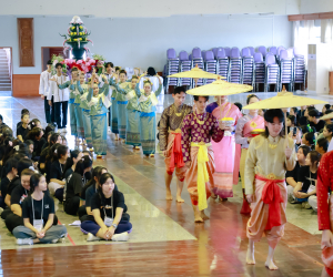 วิทยาลัยเชียงราย จัดพิธีบายศรี ผูกข้อมือ รับขวัญนักศึกษาใหม่ ประจำปีการศึกษา 2569