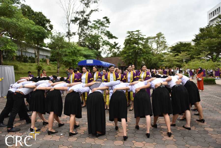 พิธีประทานปริญญาบัตร วิทยาลัยเชียงราย ประจำปีการศึกษา ๒๕๕๘ - ๒๕๖๐ #78