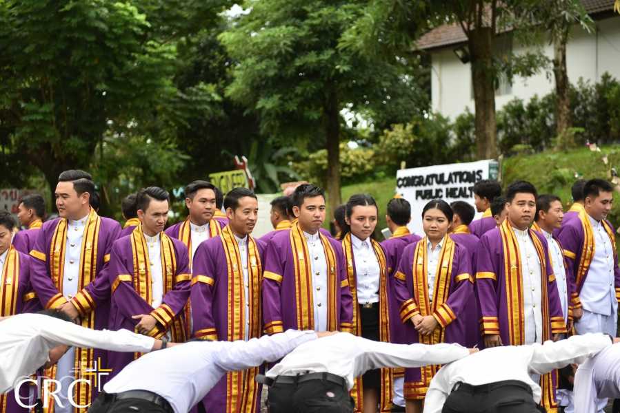 พิธีประทานปริญญาบัตร วิทยาลัยเชียงราย ประจำปีการศึกษา ๒๕๕๘ - ๒๕๖๐ #74