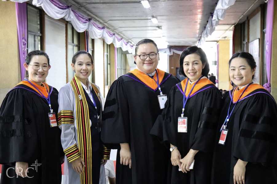 พิธีประทานปริญญาบัตร วิทยาลัยเชียงราย ประจำปีการศึกษา ๒๕๕๘ - ๒๕๖๐ #33