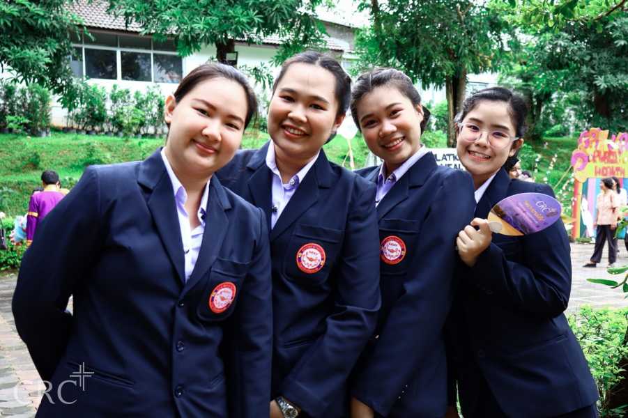 พิธีประทานปริญญาบัตร วิทยาลัยเชียงราย ประจำปีการศึกษา ๒๕๕๘ - ๒๕๖๐ #8
