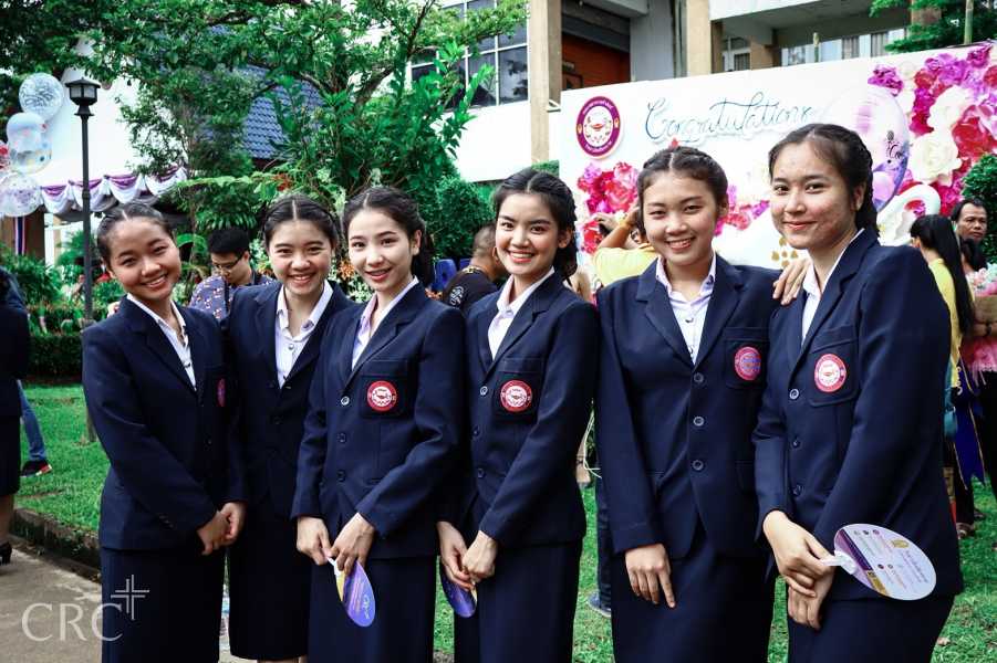 พิธีประทานปริญญาบัตร วิทยาลัยเชียงราย ประจำปีการศึกษา ๒๕๕๘ - ๒๕๖๐ #3