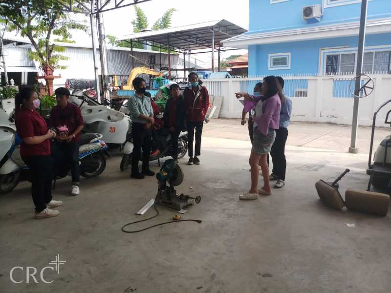 ภาพกิจกรรมการศึกษาดูงานของนักศึกษาคณะวิศวกรรมศาสตร์ที่โรงงานอุตสาหกรรมท่อน้ำไทยจำกัดและโรงงานผลิตรถตุ๊กตุ๊กไฟฟ้า #18