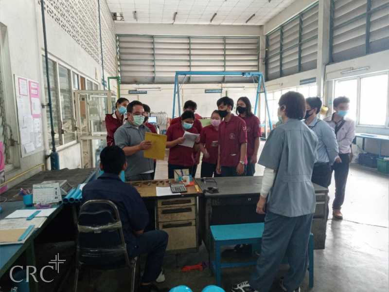 ภาพกิจกรรมการศึกษาดูงานของนักศึกษาคณะวิศวกรรมศาสตร์ที่โรงงานอุตสาหกรรมท่อน้ำไทยจำกัดและโรงงานผลิตรถตุ๊กตุ๊กไฟฟ้า #26