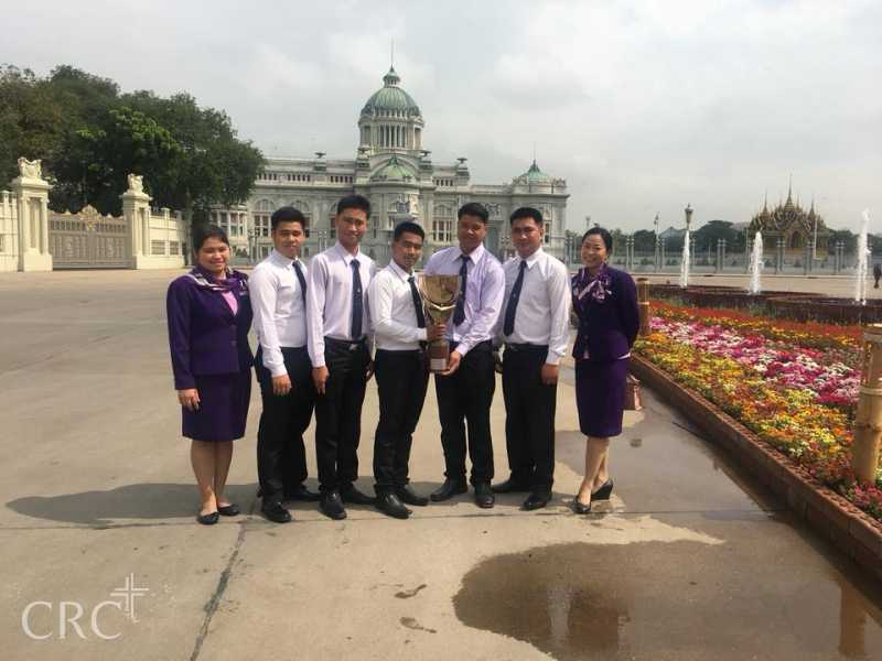 นักศึกษา คณะวิศวกรรมศาสตร์ วิทยาลัยเชียงราย รับพระราชทานถ้วยรางวัลชนะเลิศ การแข่งขัน 