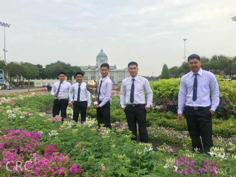 นักศึกษา คณะวิศวกรรมศาสตร์ วิทยาลัยเชียงราย รับพระราชทานถ้วยรางวัลชนะเลิศ การแข่งขัน 