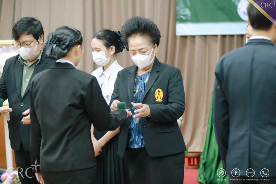 คณะสาธารณสุขศาสตร์ วิทยาลัยเชียงราย จัดพิธีมอบเข็มวิทยฐานะแก่นักศึกษาชั้นปีที่ 4 และพิธีมอบเสื้อกาวน์นักศึกษาปี 2 ประจำปีการศึกษา 2565 #19