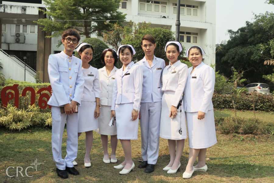 LIVE พีธีมอบหมวกและเข็ม นักศึกษาพยาบาลชั้นปีที่ 2 #64