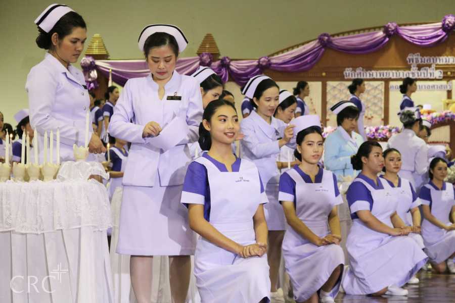 LIVE พีธีมอบหมวกและเข็ม นักศึกษาพยาบาลชั้นปีที่ 2 #43